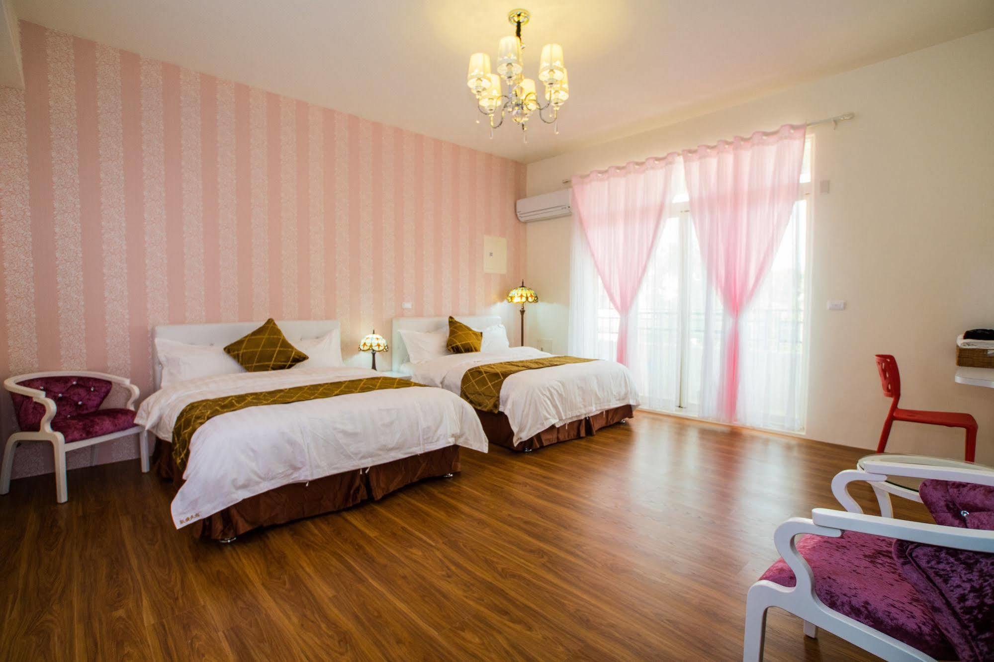 Bed and Breakfast 永安101 Wing On X 國旅補助-1000元 Taitung Екстер'єр фото